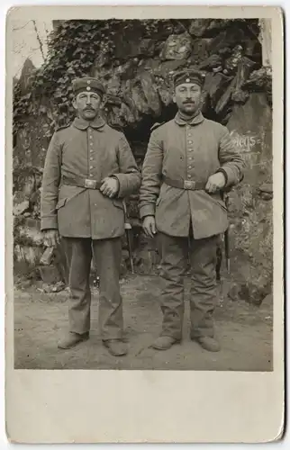 Foto-AK Militär im 1. WK Soldaten Fotografie, Soldiers WWI. 1915 Privatfoto
