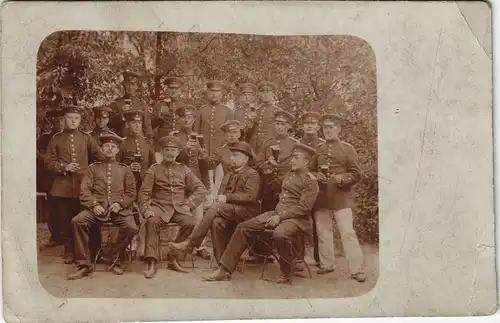 Foto-AK Militär im 1. WK Kriegsfoto Soldaten Gruppe 1915 Privatfoto