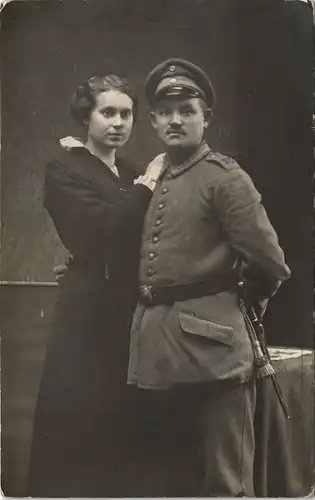 Militär 1. WK World War Soldat mit Frau (Atelier-Foto aus Bielefeld) 1916