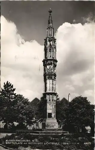 Ansichtskarte Klosterneuburg STIFTSPLATZ mit GOTISCHER LICHTSÄULE 1962/1958