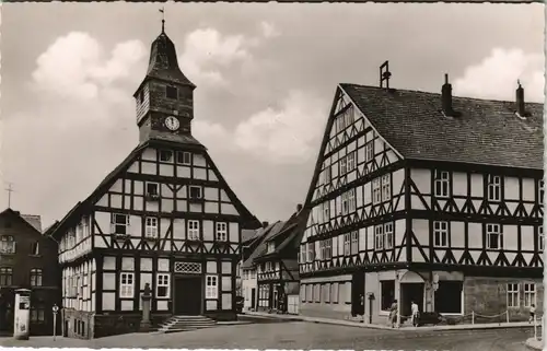 Ansichtskarte Uslar Rathaus, Platz - Litfasssäule 1963