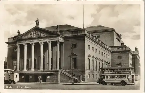 Mitte-Berlin Opernhaus - Doppelstockbus Hildebrand Schokolade 1932