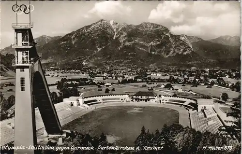 Garmisch-Partenkirchen Panorama mit Olympia Skistation und Sprungschanze 1955