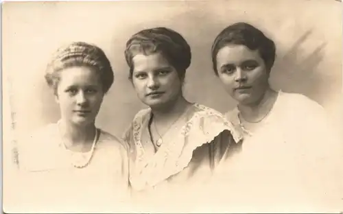 Ansichtskarte Dresden 3 Frauen Gruppenfoto Hofphotographie Hahn Dresden 1920