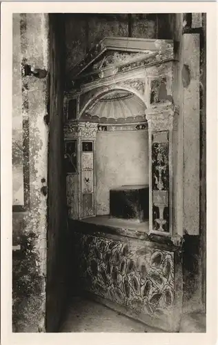Cartoline Pompei Scavi nuovi. Casa dell'Efebo (sacrario domestico) 1940