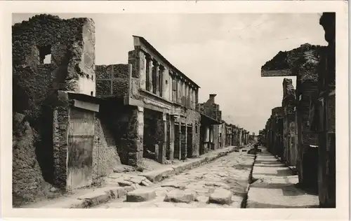 Pompei Scavi nuovi Tratto orientale della Via dell'Abbondanza 1940