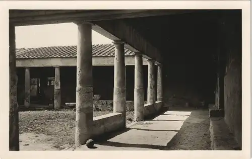Cartoline Pompei POMPEI - Scavi Terme del Foro (Cortile) 1940