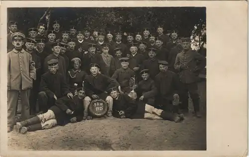 Ansichtskarte  Militär/Propaganda 1.WK Polen Soldaten Gruppenbild 1915