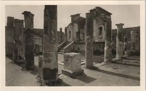 Cartoline Pompei Scavi nuovi. Casa di Loreleio Tiburtino. (Fontane) 1940