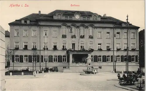 Ansichtskarte Hartha Kinder vor dem Rathaus 1913