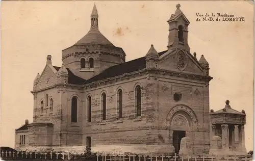 CPA Lille Vue de la Basilique 1914