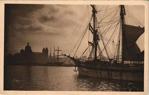 CPA Marseille Le Port de la Joliette, Hafen mit Segelschiff 1920