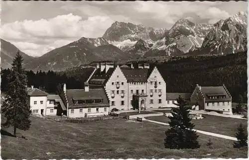 Klais-Krün Schloss Kranzbach Gebäude Ansicht, Berg-Panorama 1960