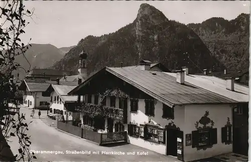 Oberammergau Panorama Straßenbild mit Pfarrkirche und Kofel 1960