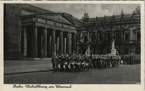 Ansichtskarte Mitte-Berlin Reichsehrenmal - Wachablösung 1935
