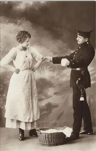 Ansichtskarte  Militaria WK1 Soldat und Frau 1916