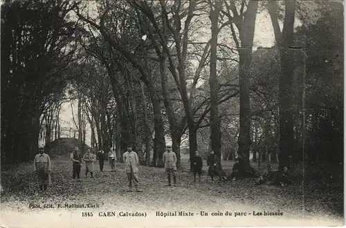 Caen Männer -Hôpital Mixte - Un coin du parc - Les blessés 1913