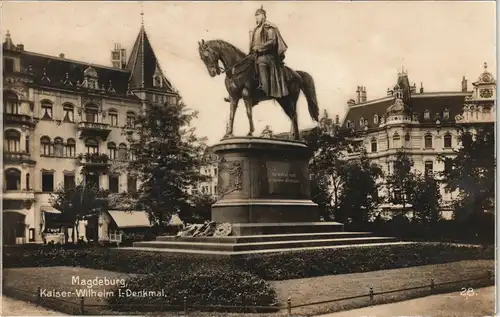 Ansichtskarte Magdeburg Kaiser Wilhelm Denkmal, Platz, Geschäfte 1928