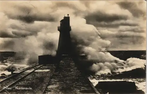 Pillau (Ostpreußen) Baltijsk Nordermole bei Sturm - Fotokarte 1929