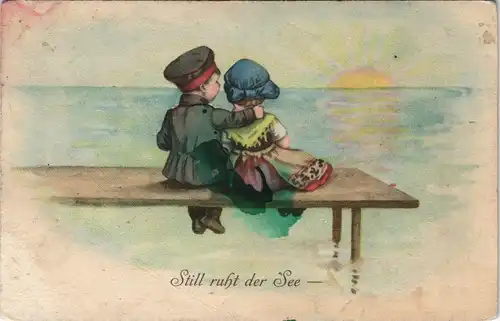 Künstlerkarte Junge uniformiert mit Mädchen "Still ruht der See" 1920