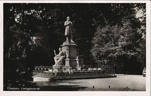 Ansichtskarte Gießen Partie am Liebig-Denkmal Liebigdenkmal 1940