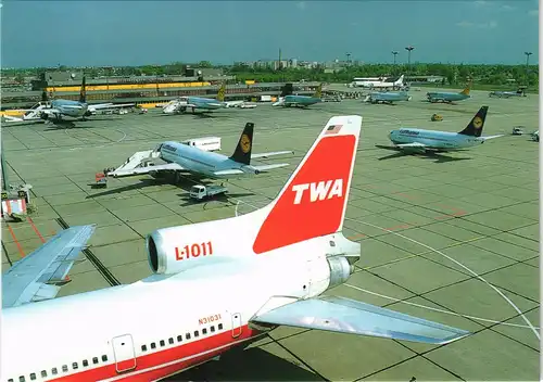 Schönefeld-Berlin Flughafen Berlin-Schönefeld Airport Flugzeuge auf Vorfeld 1992