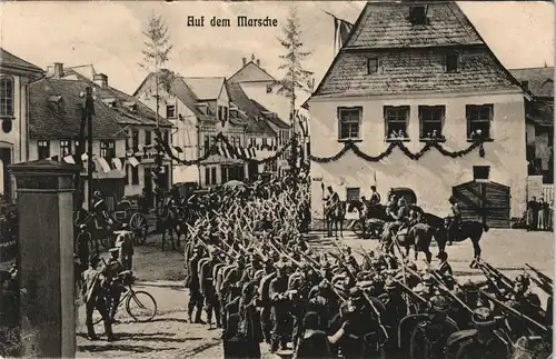 Ansichtskarte  Soldaten Umzug - AUf dem Marsche 1910