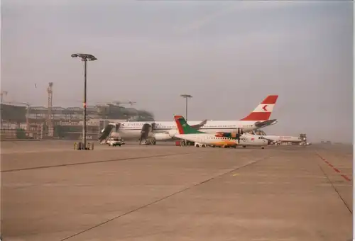Foto  Flugwesen - Flugzeuge - Flughafen 1999 Privatfoto Foto