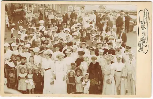 Ansichtskarte Westerland-Sylt Menschengruppe im Restaurant 1880 Kabinetfoto