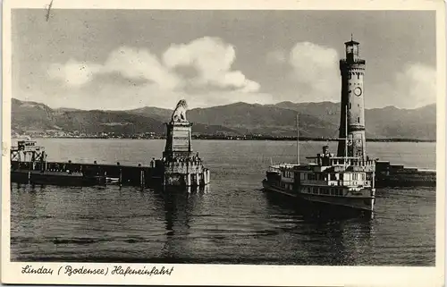 Ansichtskarte Lindau (Bodensee) Hafen einfahrendes Bodensee Schiff 1956