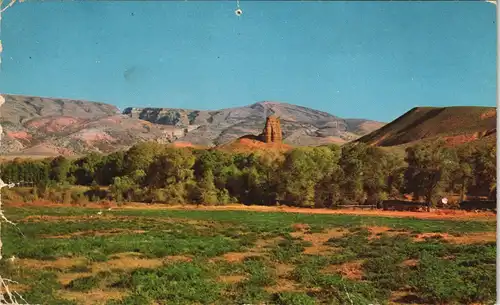 Wyoming Red Chimney Rock Shell Creek Valley GAV Wyoming USA 1973