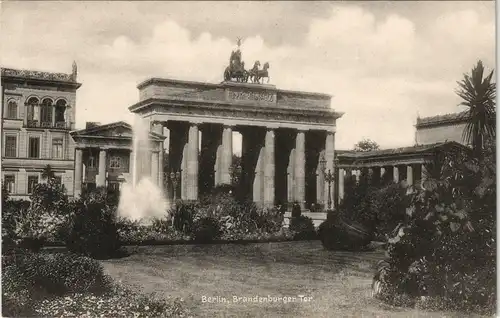 Ansichtskarte Mitte-Berlin Partie am Brandenburger Tor 1920