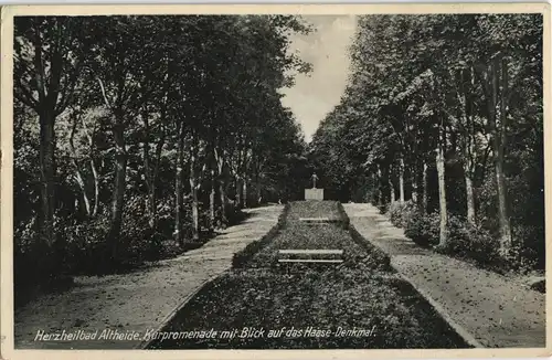 Bad Altheide Polanica-Zdrój Kurpromenade mit Blick auf das Haase-Denkmal. 1935
