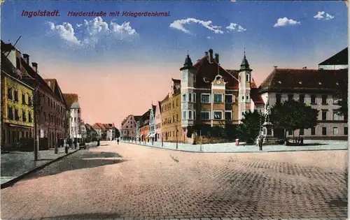 Ansichtskarte Ingolstadt Harderstraße mit Kriegerdenkmal. 1914