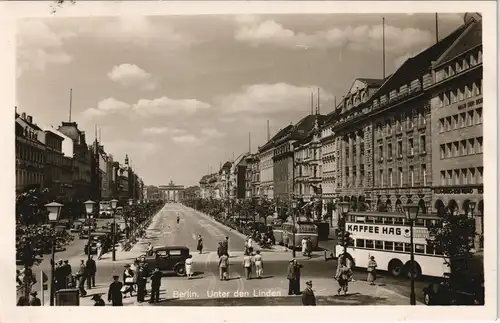 Ansichtskarte Mitte-Berlin Unter den Linden, Bus Werbung Kaffee HAG 1934