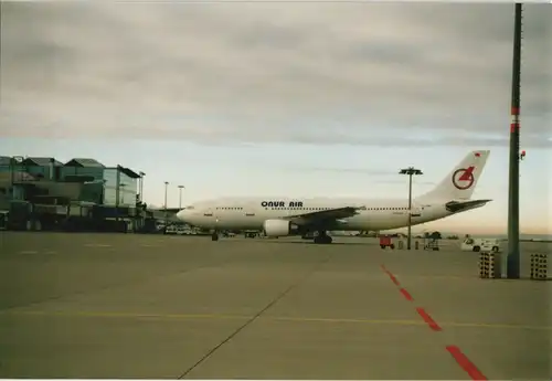 Foto Klotzsche-Dresden Flughafen, Flugzeug Onur Air 2003 Privatfoto