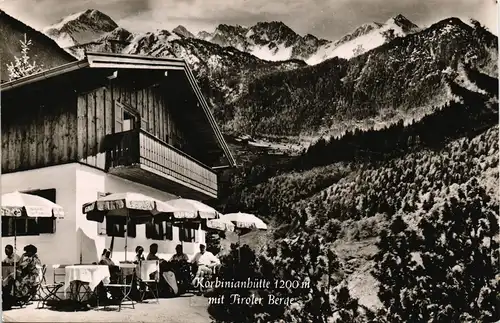 Mittenwald Umlandansicht Personen vor Korbinianhütte Tiroler Berge 1960