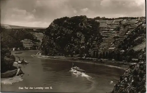 Ansichtskarte Sankt Goar Schiffe passieren das Rheintal an der Loreley 1955