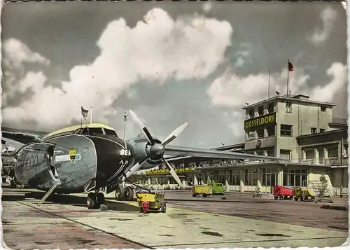 Düsseldorf Flughafen coloriertes Foto BEA - Propeller Flugzeug 1956