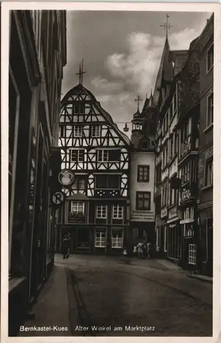 Ansichtskarte Bernkastel-Kues Berncastel-Cues Alter Winkel am Marktplatz 1942