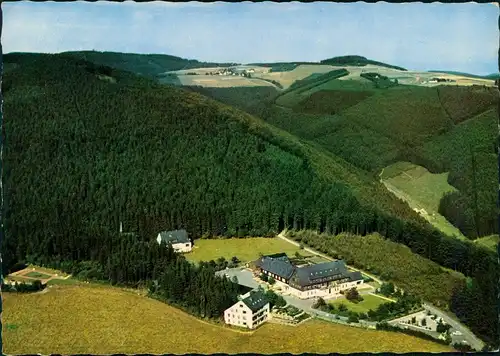 .Nordrhein-Westfalen Sauerland Berghotel Hoher Knochen Luftaufnahme 1975
