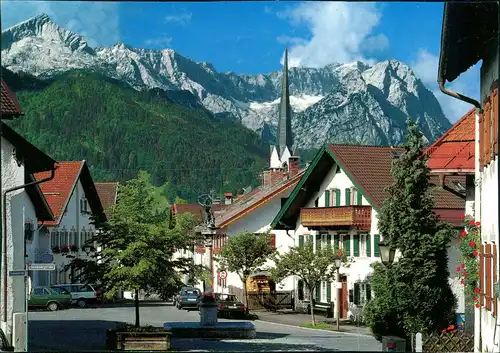 Garmisch-Partenkirchen Stadtteilansicht mit Berg Alpen Panorama 2000