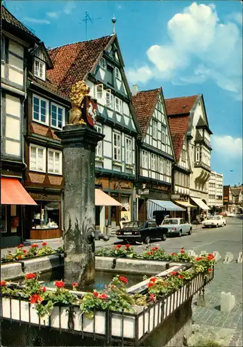 Ansichtskarte Celle Löwenbrunnen am Großen Plan, Autos Opel u. Ford 1970