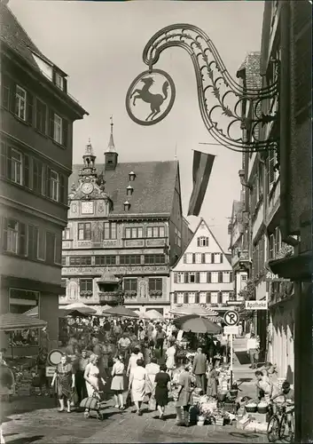 Tübingen Marktplatz mit Rathaus, Apotheke, Menschen-Auflauf 1974