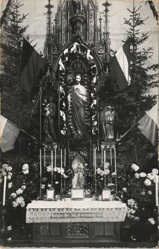CPA Kolmar Colmar Martinsmünster, Altar im Kriegsschmuck 1915