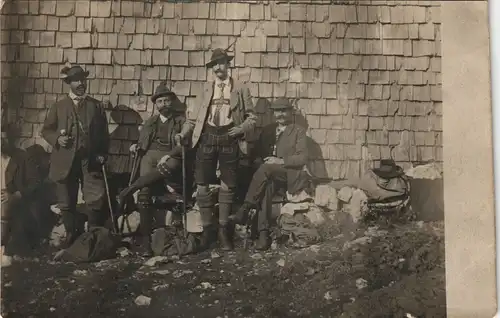 .Bayern 4 Herrn in Trachten-Kleidung, frühe Foto-Kunst-AK 1920 Privatfoto Foto