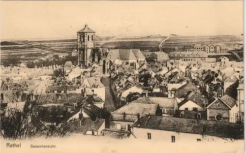 CPA Rethel Rethel Stadt, Straße gel. Feldpost 1917