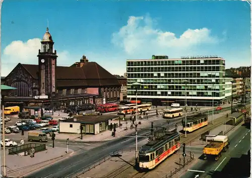 Hagen (Westfalen) Hauptbahnhof Vorplatz mit Verkehr, Tram Autos 1976