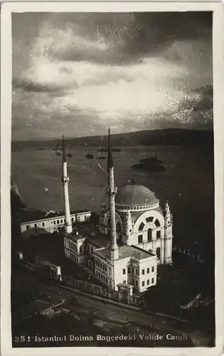 Istanbul  Constantinople Dolma Bagcedeki Valide Camii - Fotokarte 1939