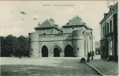 CPA Douai Dowaai Porte de Valenciennes 1919